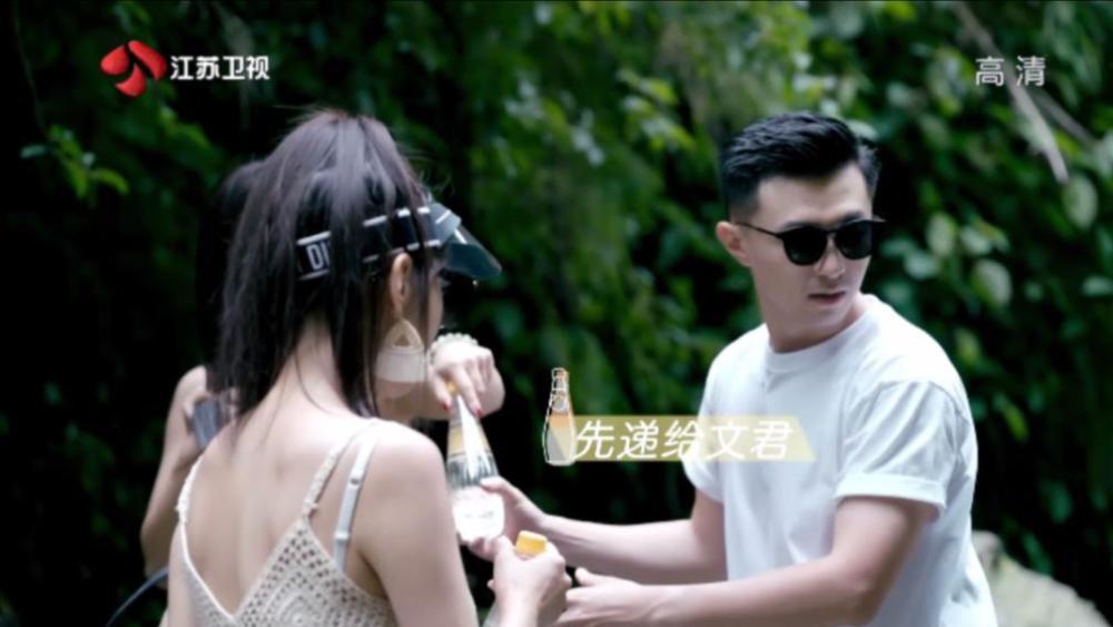 面对足总杯弱旅差点赢不了，曼联内忧外患挺严重